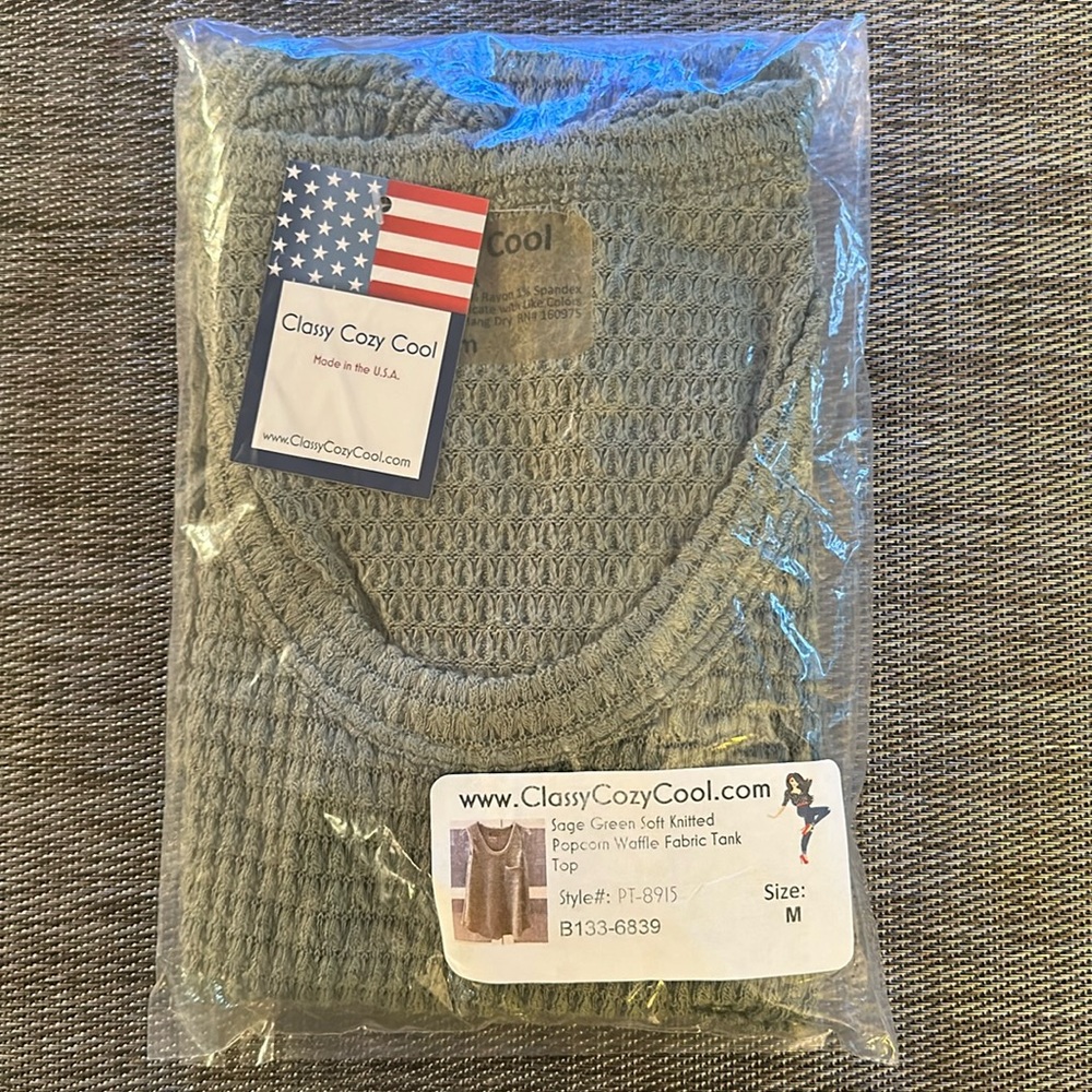 NWT Soft knitted popcorn tank top size M made in USA sage